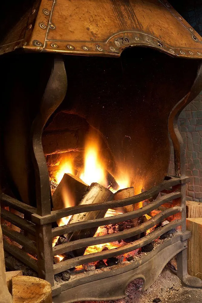 Otterburn Castle Country House Hotel 3*,